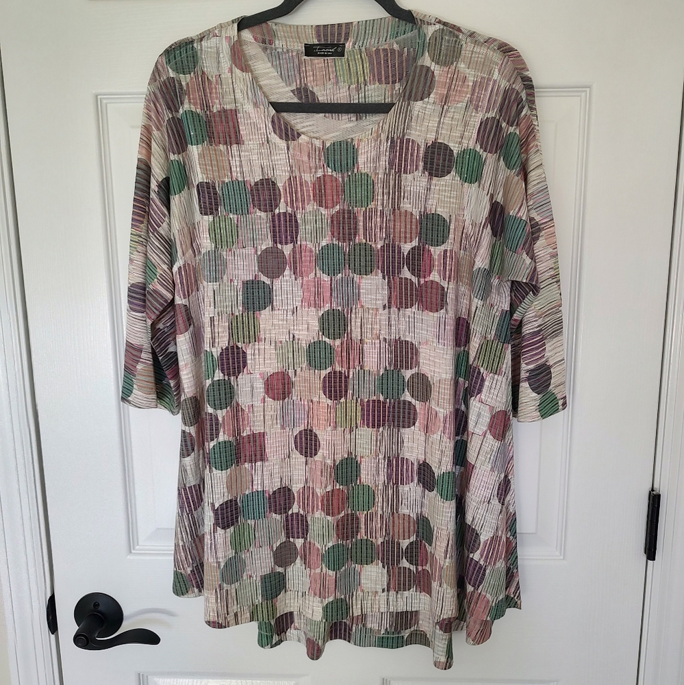 Inoah Women's Circle Tunic Top Cream Green Lagenlook Artsy Boho Whimsy Size S